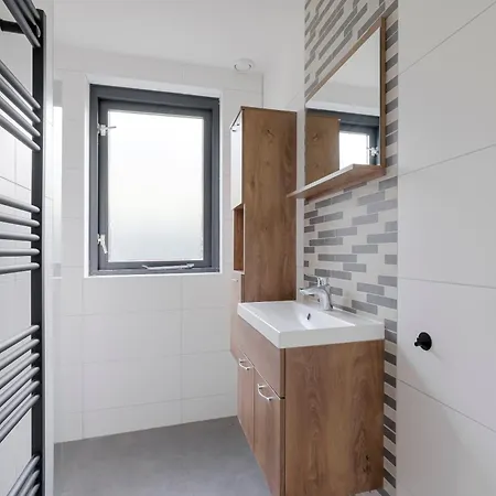 6 - Persoons Lakeside 7 Ewijk