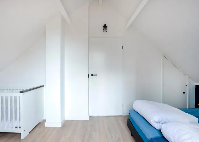 6 - Persoons Lakeside 7 بيت للعطل *