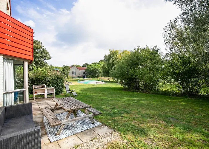 6 - Persoons Lakeside 7 *