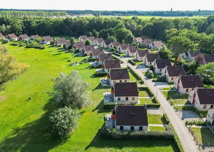 6 - Persoons Lakeside 7 * Ewijk